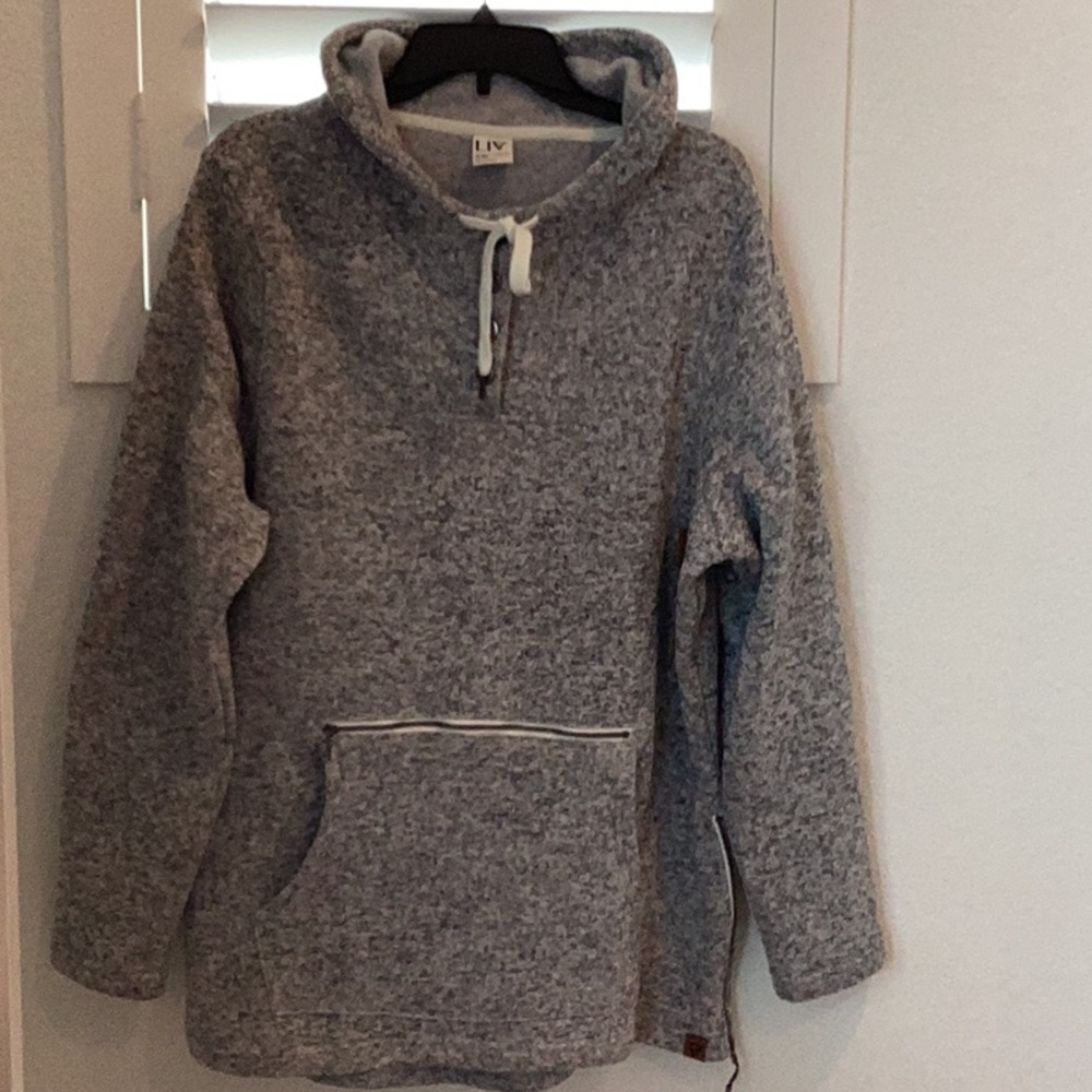 🆕️ Men’s LIV Sweatshirt, Size XL, NWT